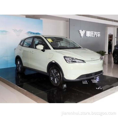 Auto elettrica per adulti economici Nezha V 2022 Chao 400 Industry Edition EV in vendita SUV elettrico piccolo